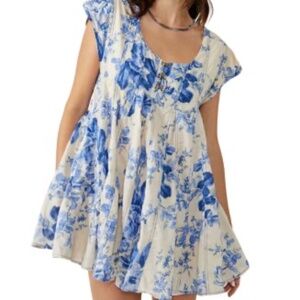 Floral Blue and Cream Women's Top